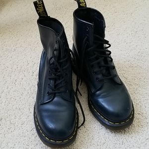 NAVY BLUE DOC MARTENS US Men's Size 7 Women's 8.5